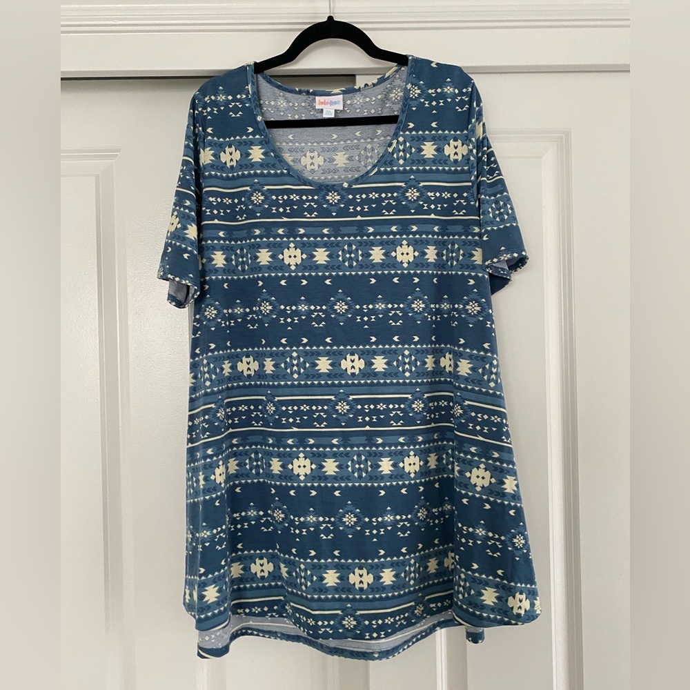 LuLaRoe | Perfect T | blue geometric shape pattern | 2XL